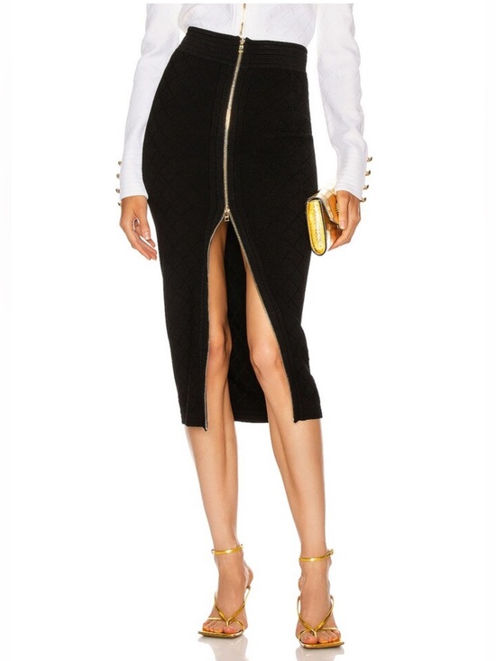 Balmain Dresses & Skirts - BALMAIN
Zip Detailed Diamond Knit Midi Skirt